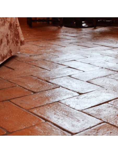 Trattamento Antimacchia Finitura Effetto Lucido dei Pavimenti CR7 Lux da 1 litro